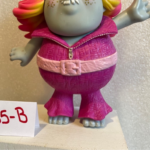 Dreamworks Trolls Bridget Lady Glitter Sparkles Toy Figure - Picture 4 of 10